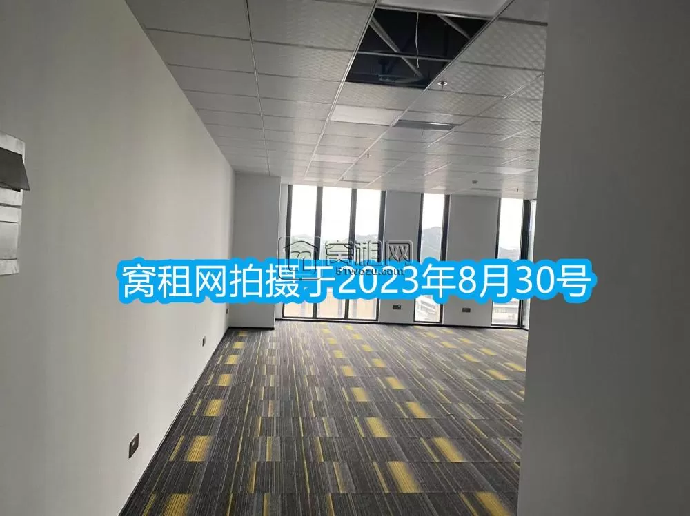 宁波前洋绿地融谷中心出租203平米东北朝向