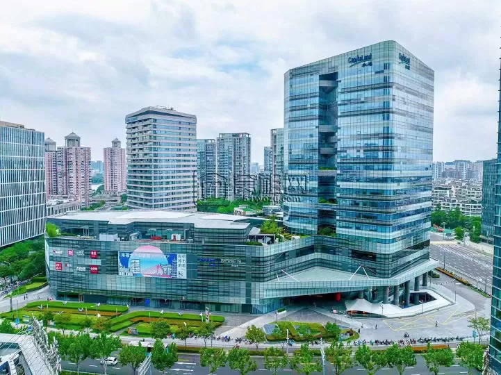 宁波来福士广场离东门口多远路程?(图1) 宁波来福士广场离东门口多远路程?(图1)